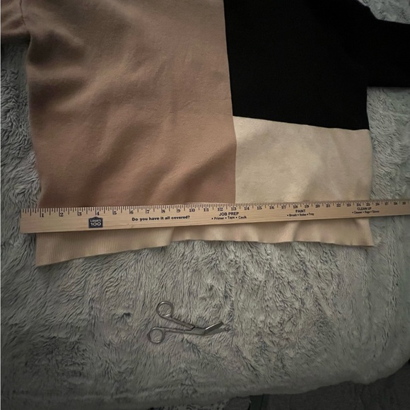 THML Colorblock Crew Neck Sweater Medium - Picture 10 of 10